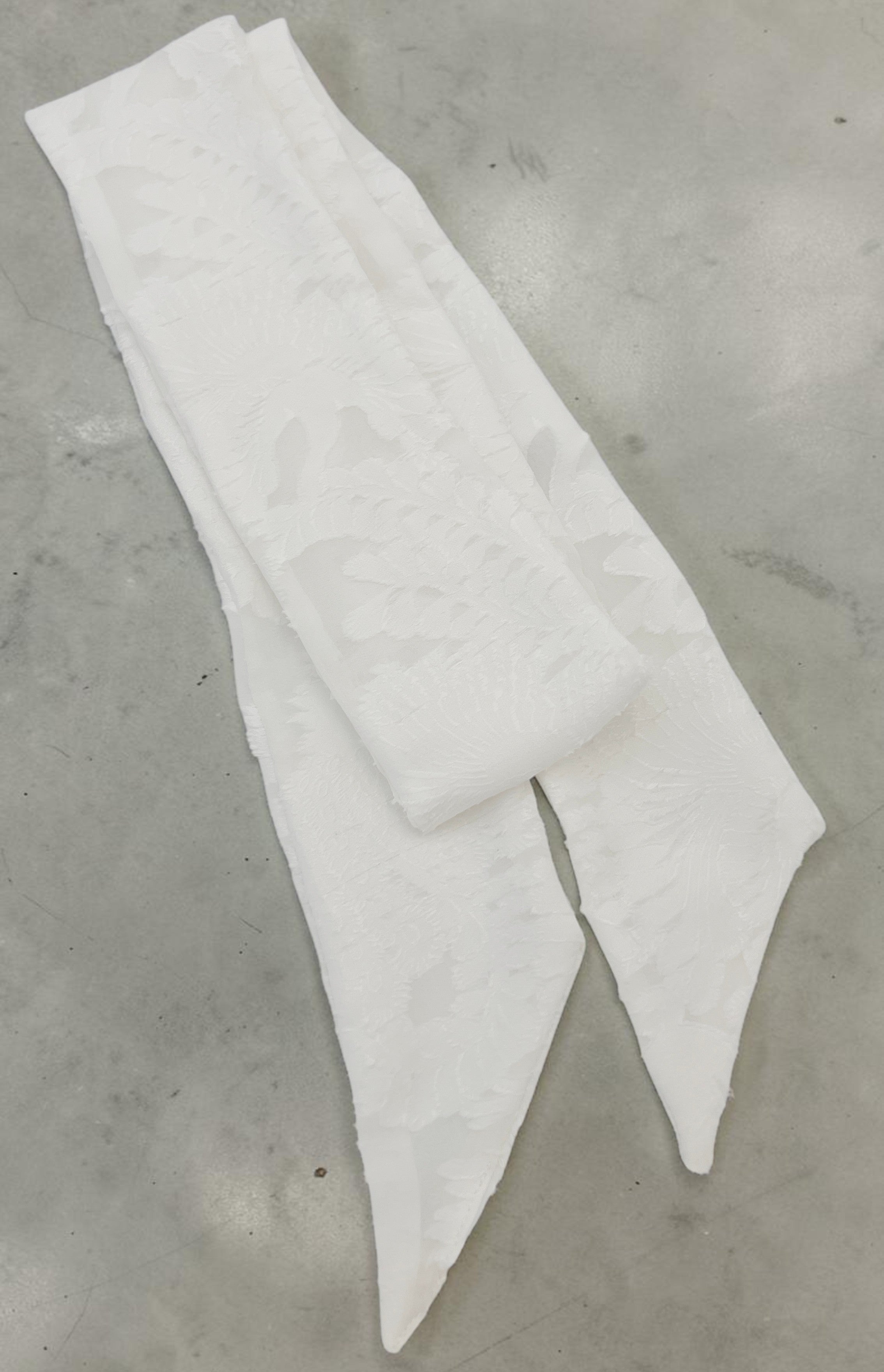 Sunyeon Scarf Tie